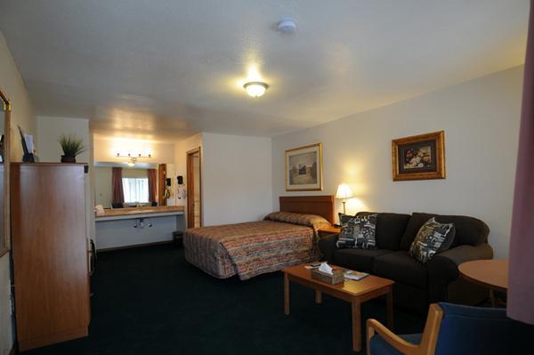 Legacy Inn Price Bagian luar foto