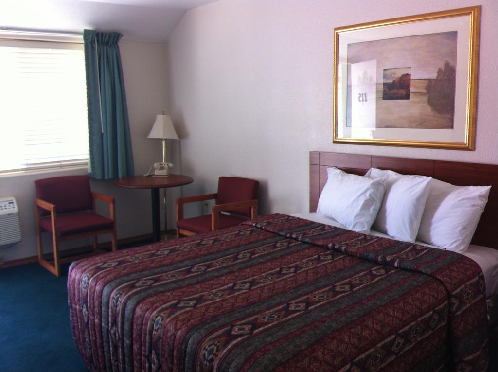 Legacy Inn Price Ruang foto